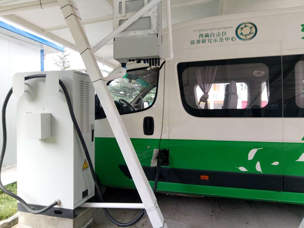 前瞻技術(shù)，電動(dòng)汽車高原光伏充電站,光伏充電樁