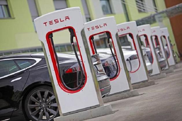 特斯拉,電動汽車馬達(dá)