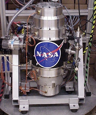 天上30秒 地下20年——戲說飛輪儲能UPS