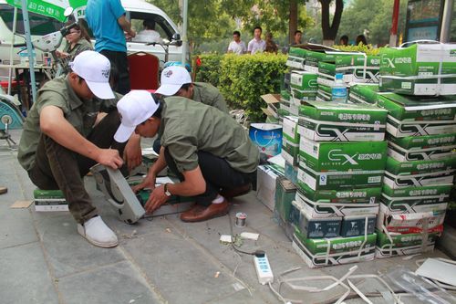 超杰從行業(yè)大局出發(fā)，堅決貫徹實施綠色環(huán)保的方針得到鄭州市民的積極響應(yīng)，活動當天回收電池數(shù)量高達數(shù)百組。