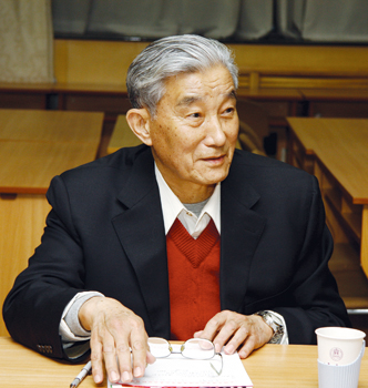 張乃國(guó)-就飛輪儲(chǔ)能UPS技術(shù)的發(fā)展和應(yīng)用前景進(jìn)行闡述和分析