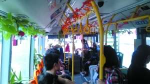 目前順德85條公交線路共有902臺TC公交車，車身以綠、藍(lán)、黃三色為主，所有車都有統(tǒng)一車型。信息時報記者 林進(jìn)挺 攝