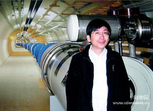 從2008年制備出世界首根鐵基超導(dǎo)線(xiàn)帶材，到目前將其載流性能提高到10T的強(qiáng)磁場(chǎng)下17000安培每平方厘米的國(guó)際最高紀(jì)錄，中國(guó)科學(xué)院電工所馬衍偉領(lǐng)導(dǎo)研究組始終在高性能鐵基超導(dǎo)材料的研制中保持國(guó)際領(lǐng)先水平。